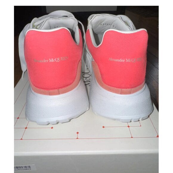 Alexander McQueen white tennis shoes - Picture 5 of 8